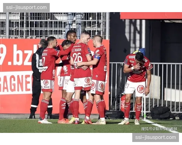 法国北部地区业余联赛因法甲俱乐部朗斯的成功而注册人数激增